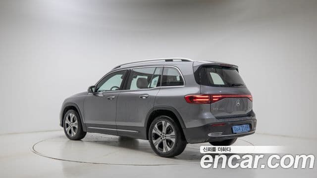 Mercedes-Benz EQB 2025 — ფოტო 14/20