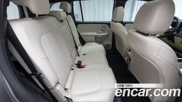 Mercedes-Benz EQB 2025 — ფოტო 3/20