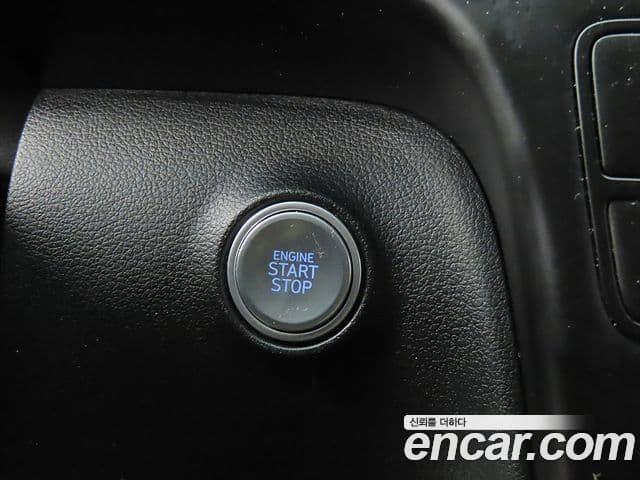 Hyundai Staria 2023 — ფოტო 13/20