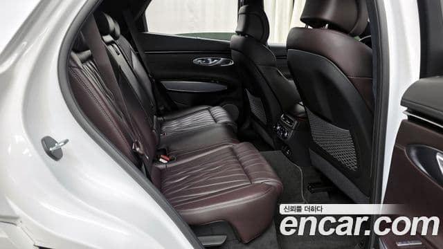Genesis GV70 2021 — ფოტო 12/20