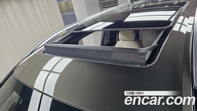 BMW X7 2023 — ფოტო 19/20