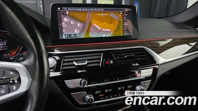 BMW 5 Series 2022 — ფოტო 11/20