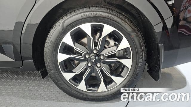 Kia Carnival 2020 — ფოტო 5/20