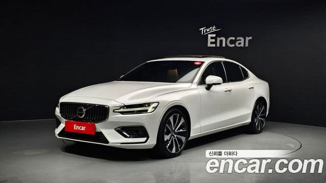 Volvo S60 2024 — ფოტო 1/20