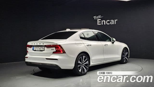 Volvo S60 2024 — ფოტო 2/20