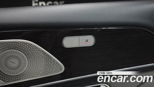 Mercedes-Benz GLE-Class 2022 — Фото 18/20