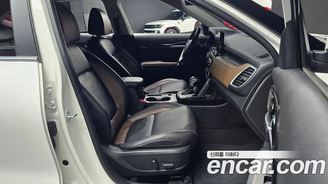 Kia Seltos 2019 — фото 10 из 20