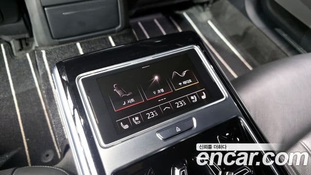 Audi A8 2021 — ფოტო 19/20