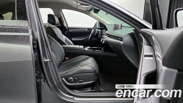 Genesis Electrified G80 2020 — ფოტო 12/20