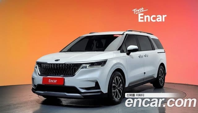 Kia Carnival 2021 — ფოტო 1/20