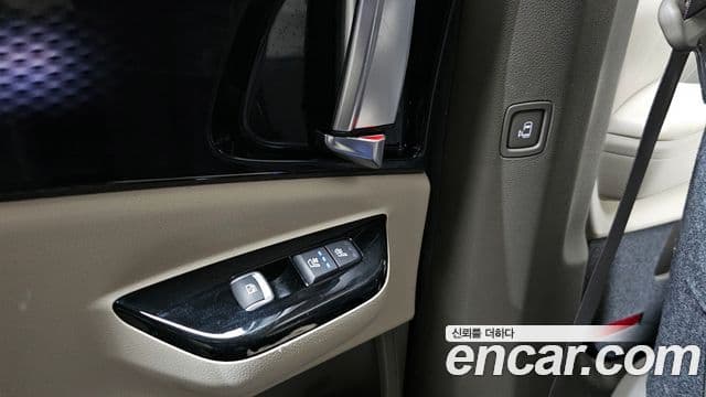 Kia Carnival 2021 — Şəkil 12/20