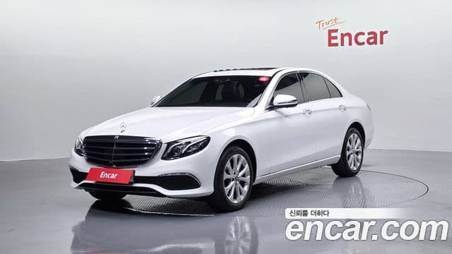 Mercedes-Benz E-Class 2020 — ფოტო 1/20