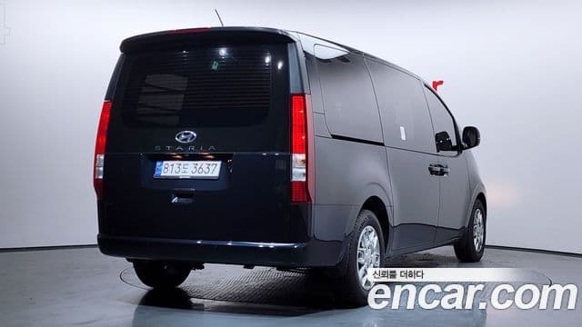 Hyundai Staria 2023 — Şəkil 2/20