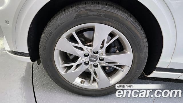 Genesis GV70 2021 — ფოტო 5/20