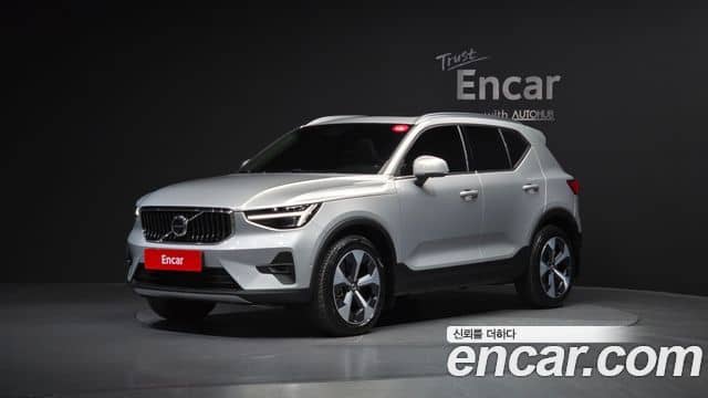 Volvo XC40, 2024
