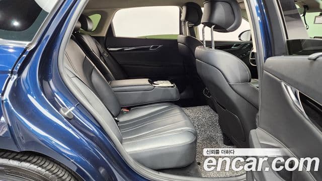 Genesis Electrified G80 2020 — Şəkil 12/20