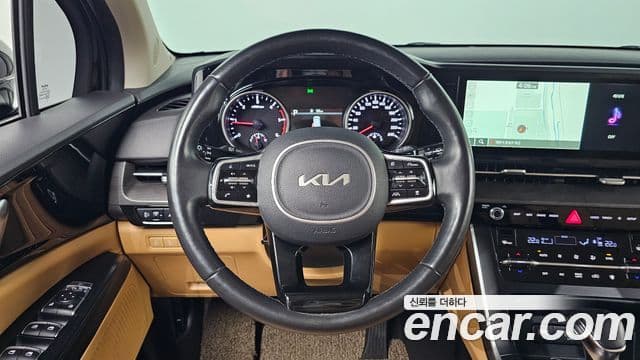 Kia Carnival 2022 — Şəkil 15/20