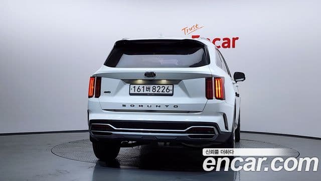 Kia Sorento 2020 — ფოტო 4/20