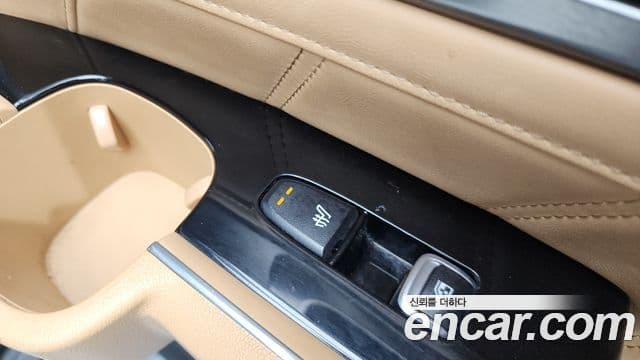 Kia Sorento 2020 — ფოტო 19/20