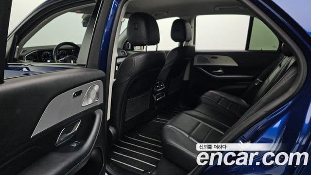 Mercedes-Benz GLE-Class 2019 — ფოტო 13/20