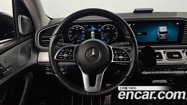 Mercedes-Benz GLE-Class 2019 — ფოტო 14/20
