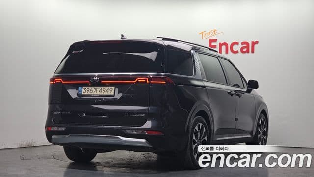 Kia Carnival 2021 — Фото 2/20