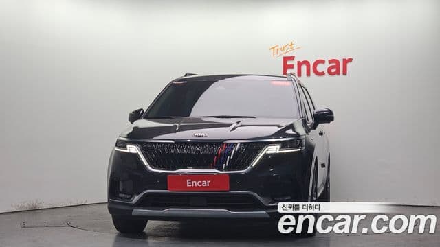 Kia Carnival 2021 — Фото 3/20