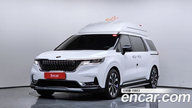 Kia Carnival 2021 — фото 10 из 20
