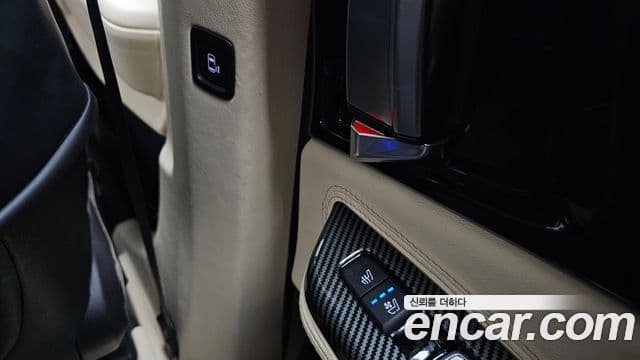 Kia Carnival 2021 — фото 18 из 20