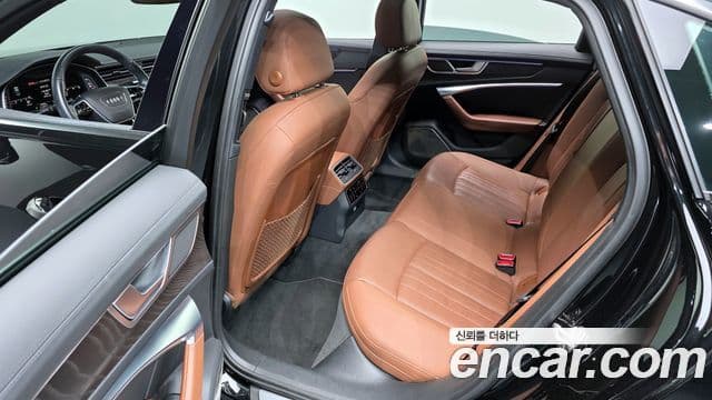 Audi A6 2021 — фото 12 из 20