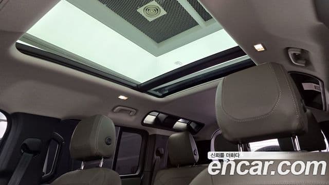 Land Rover Defender 2021 — фото 18 из 20