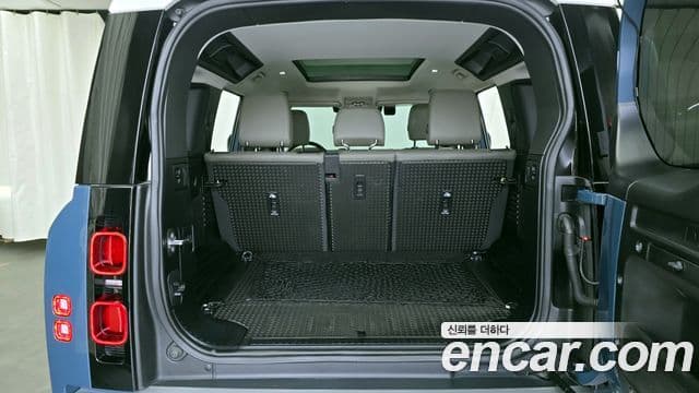 Land Rover Defender 2021 — ფოტო 20/20