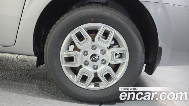Hyundai Staria 2025 — Şəkil 5/20