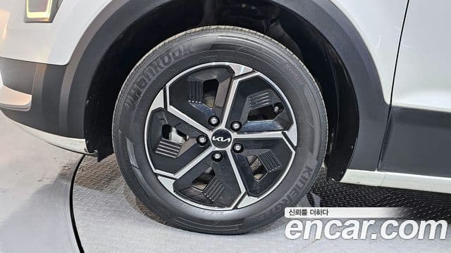 Kia Niro 2022 — фото 5 из 20