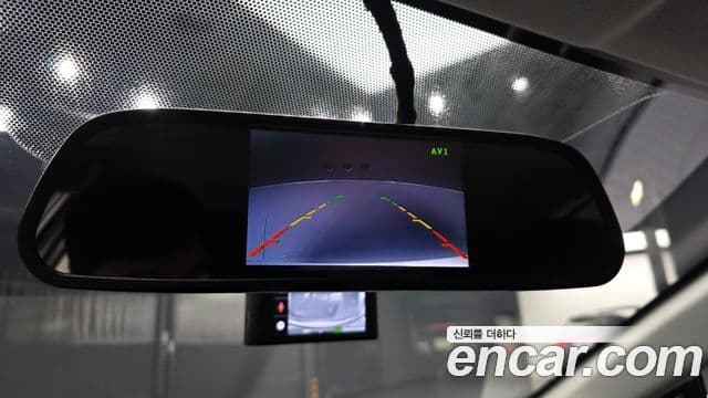 Toyota Prius C 2019 — Şəkil 12/20