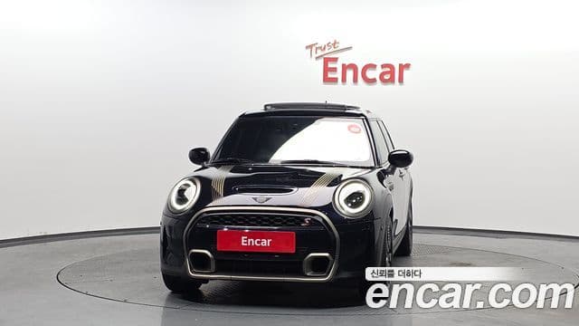 Mini Cooper S 2023 — фото 3 из 20
