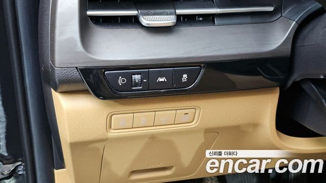 Kia Carnival 2021 — фото 15 из 20
