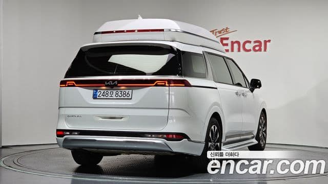 Kia Carnival 2021 — ფოტო 2/20