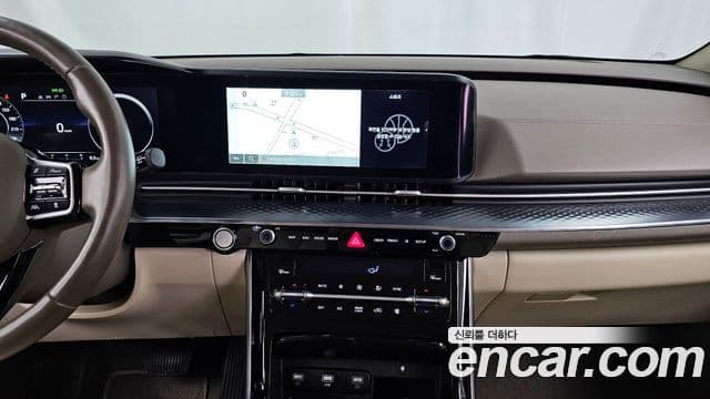 Kia Carnival 2021 — фото 14 из 20