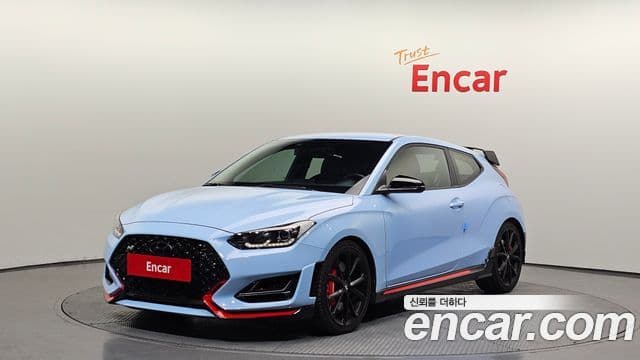 Hyundai Veloster 2021 — ფოტო 17/20