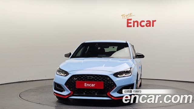 Hyundai Veloster 2021 — ფოტო 18/20