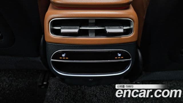 Genesis GV70 2021 — Şəkil 19/20