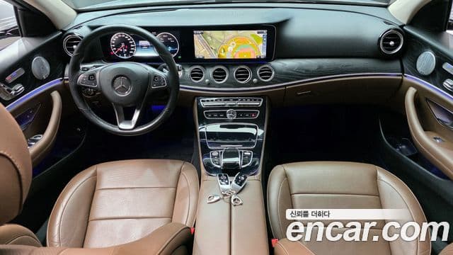 Mercedes-Benz E-Class 2018 — фото 7 из 20