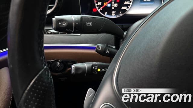 Mercedes-Benz E-Class 2018 — фото 17 из 20