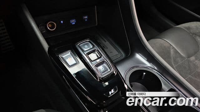 Hyundai Sonata 2021 — ფოტო 9/20