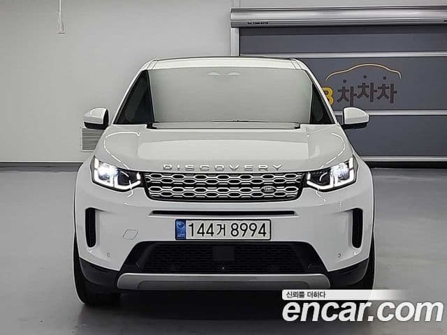 Land Rover Discovery Sport 2021 — ფოტო 2/20