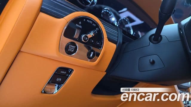 Rolls-Royce Ghost 2021 — фото 17 из 20