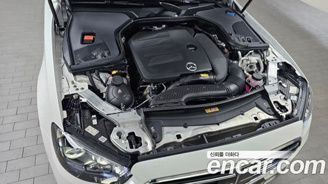 Mercedes-Benz E-Class 2022 — фото 6 из 20