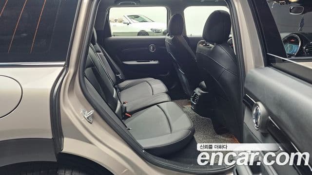 Mini Cooper Clubman 2023 — Photo 10/20