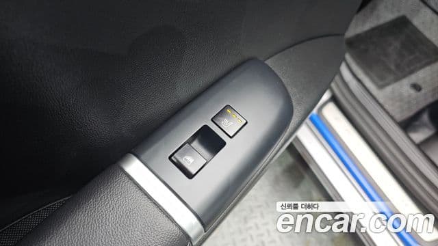 Hyundai Grandeur 2023 — Фото 19/20